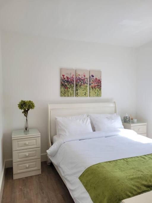 Southall Inn - Near Heathrow ภายนอก รูปภาพ