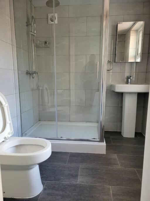 Southall Inn - Near Heathrow ภายนอก รูปภาพ